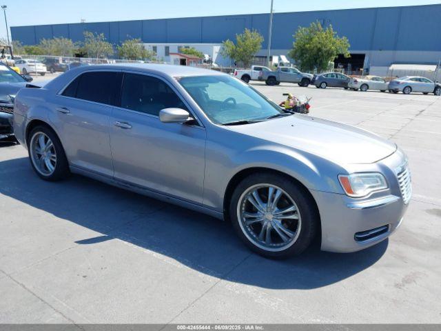  Salvage Chrysler 300