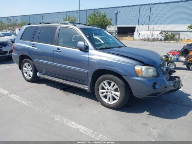  Salvage Toyota Highlander