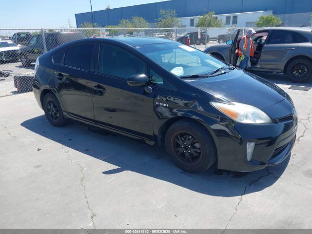  Salvage Toyota Prius
