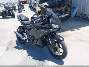  Salvage Yamaha Yzfr3