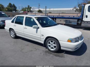  Salvage Volvo S70