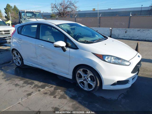  Salvage Ford Fiesta