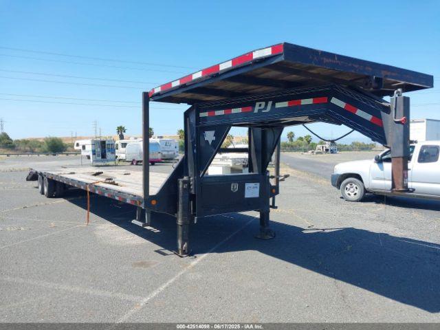  Salvage Pj Trailers Other