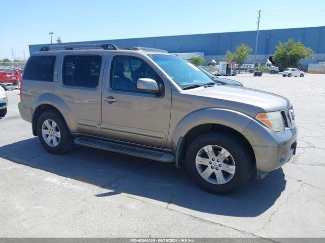  Salvage Nissan Pathfinder