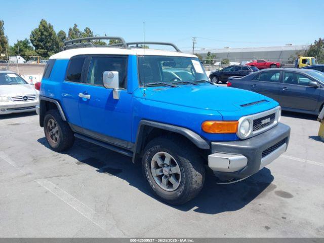  Salvage Toyota FJ Cruiser