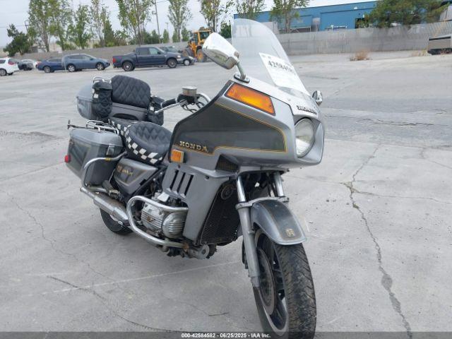  Salvage Honda Gl1100