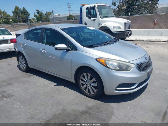  Salvage Kia Forte