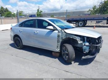  Salvage Kia Forte