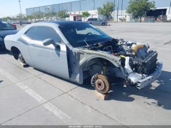  Salvage Dodge Challenger