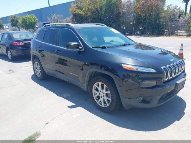 Salvage Jeep Cherokee
