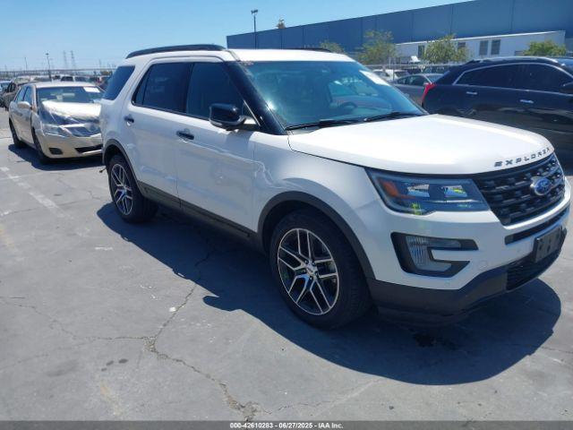  Salvage Ford Explorer