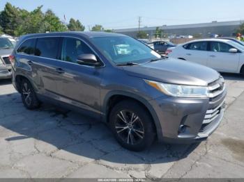  Salvage Toyota Highlander