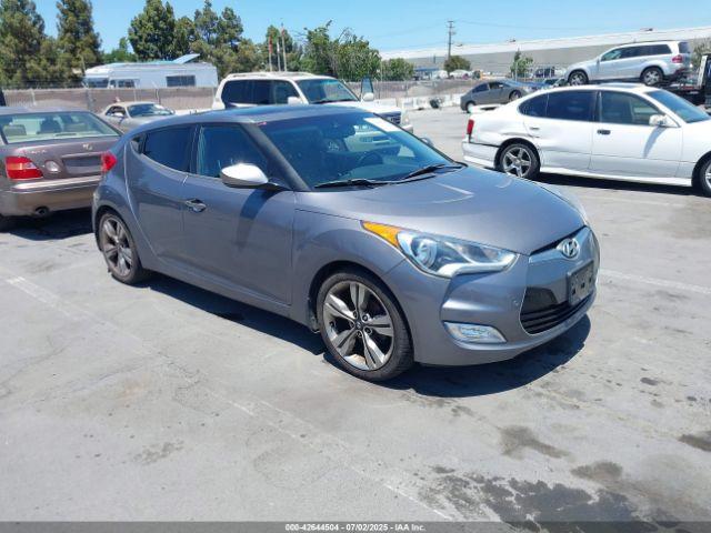  Salvage Hyundai VELOSTER
