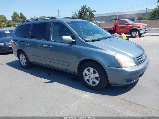  Salvage Kia Sedona