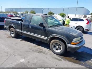  Salvage Chevrolet S-10