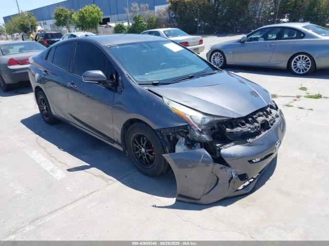  Salvage Toyota Prius