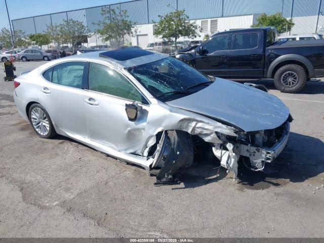  Salvage Lexus Es