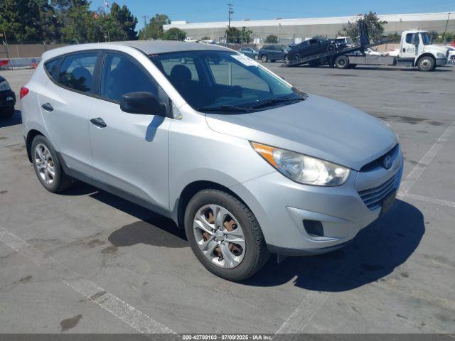  Salvage Hyundai TUCSON