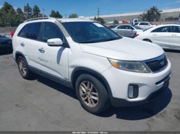  Salvage Kia Sorento