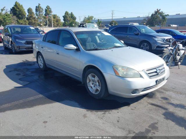  Salvage Nissan Altima