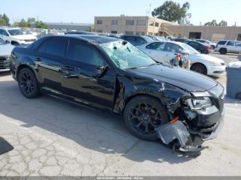  Salvage Chrysler 300