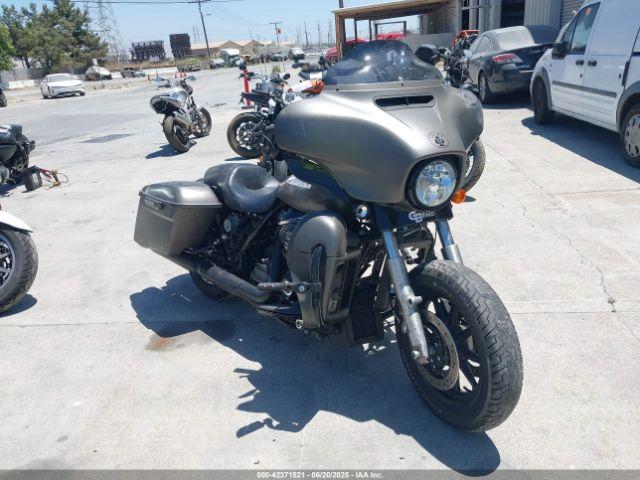  Salvage Harley-Davidson Flhxs