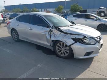 Salvage Nissan Altima