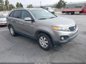  Salvage Kia Sorento