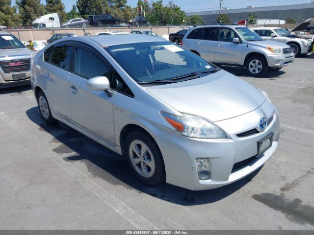  Salvage Toyota Prius