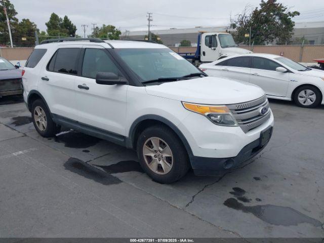  Salvage Ford Explorer