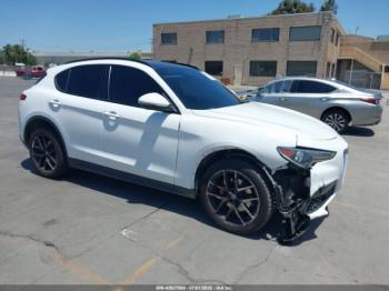  Salvage Alfa Romeo Stelvio