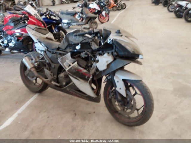  Salvage Kawasaki Ex300