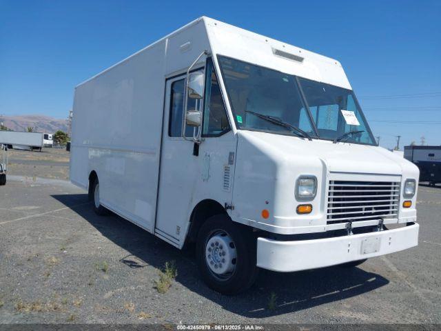  Salvage Workhorse Custom Cha Commercial Chassis