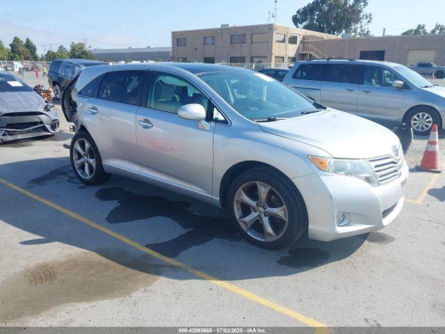  Salvage Toyota Venza
