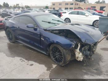  Salvage Ford Mustang