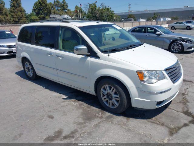 Salvage Chrysler Town & Country