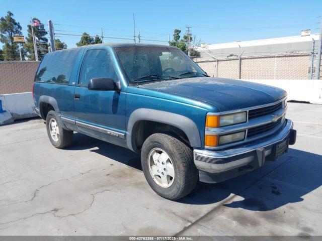  Salvage Chevrolet Blazer