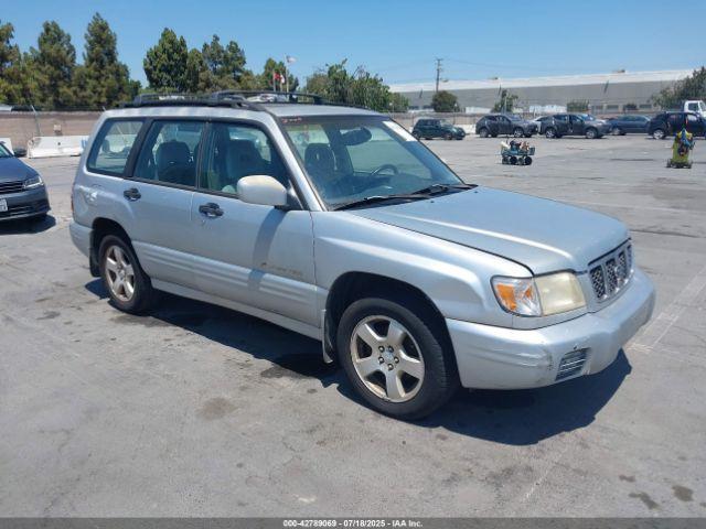  Salvage Subaru Forester