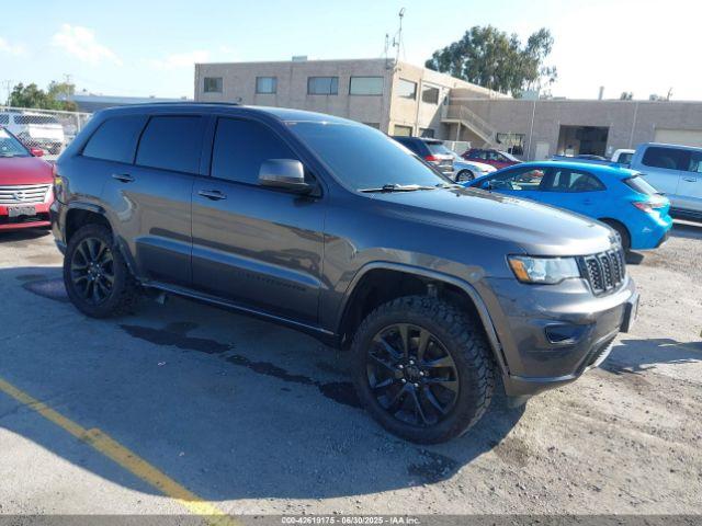  Salvage Jeep Grand Cherokee