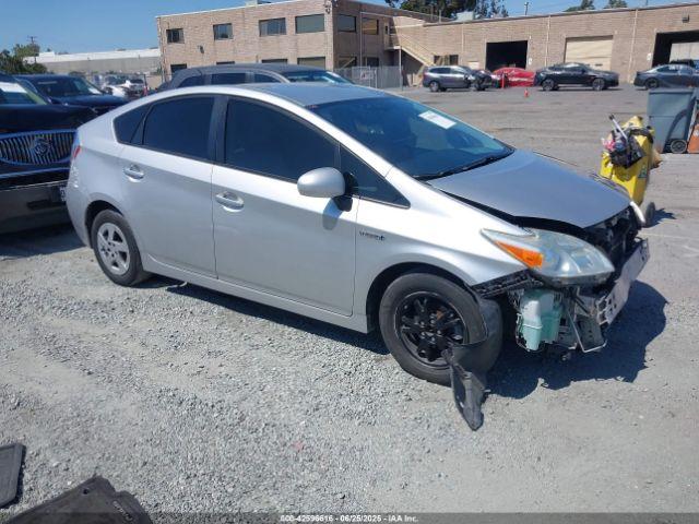  Salvage Toyota Prius