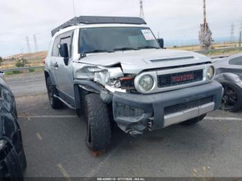  Salvage Toyota FJ Cruiser