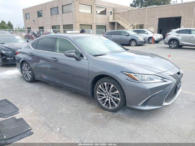  Salvage Lexus Es