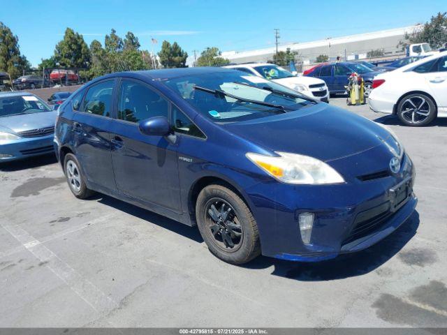  Salvage Toyota Prius