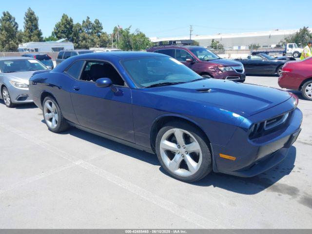  Salvage Dodge Challenger