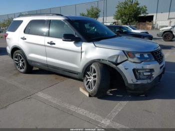  Salvage Ford Explorer