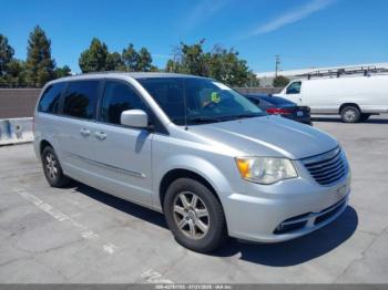  Salvage Chrysler Town & Country