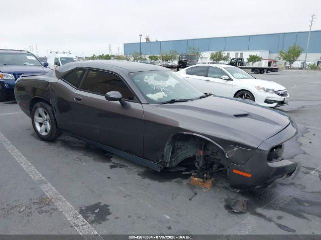  Salvage Dodge Challenger