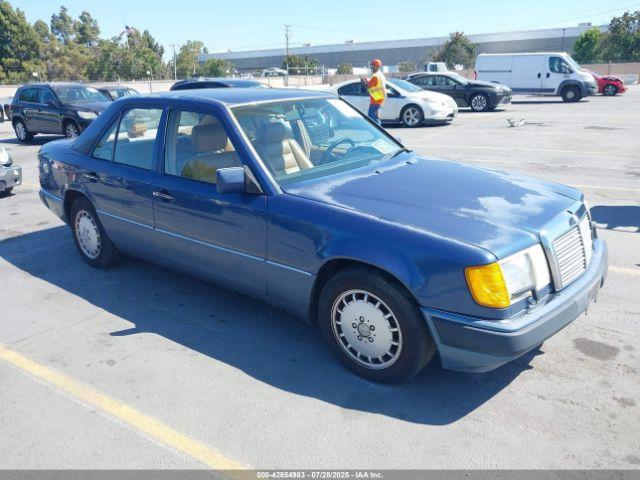  Salvage Mercedes-Benz 300