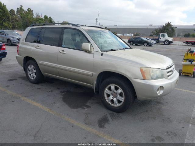  Salvage Toyota Highlander