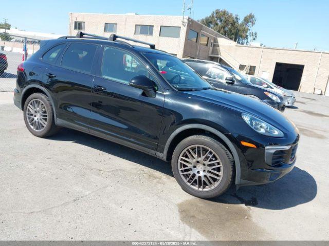  Salvage Porsche Cayenne